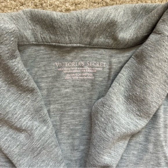 Victoria Secret PJ Set - Picture 5 of 6